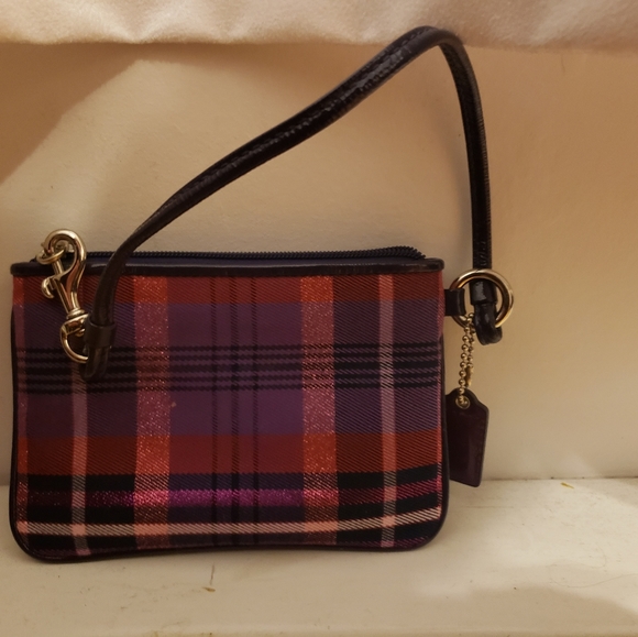 Coach wristlet - Picture 2 of 4